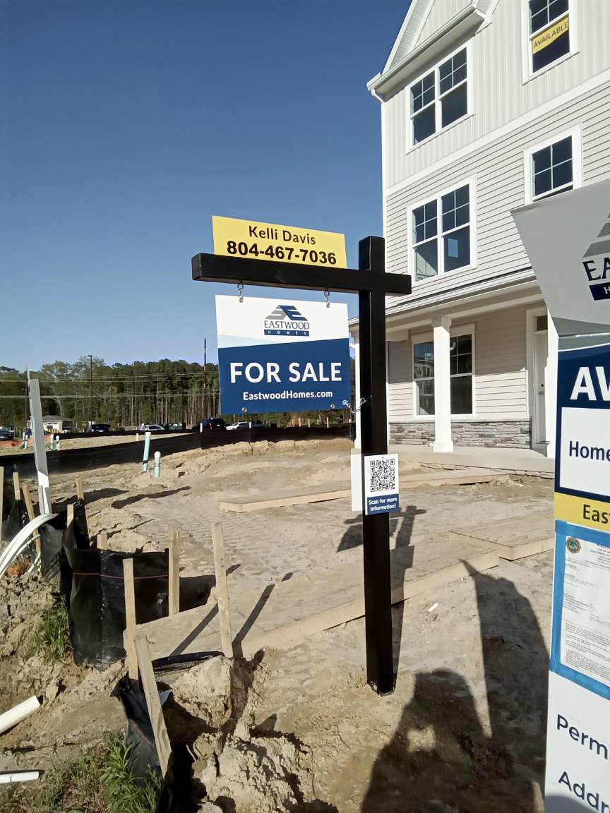 NewHomeMediaInc's tweet image. Customize your for sale sign however you want with us!  #ForSaleSign #CustomDesigns #SignageSolutions #RealEstateSigns