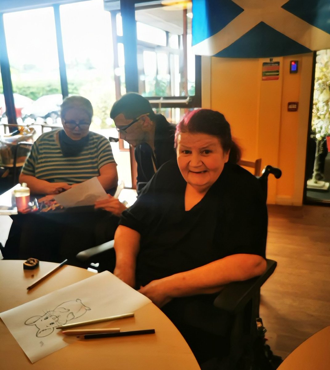 A busy afternoon in the dining room celebrating Nonna's birthday, colouring in our favourite wildlife for #30DaysWild and having a wee sing along to our favourite tunes!