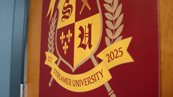 TVUNetworks's tweet image. 71 hours. 120+ creators. 27M+ watch hours. All live. All mobile.

TVU powered Kai Cenat’s Streamer University alongside @UnlimitedIRL and @IRLToolkit with 130 IRL streams using just phones, 5G &amp;amp; the TVU Anywhere app.

#StreamerUniversity #TVUNetworks