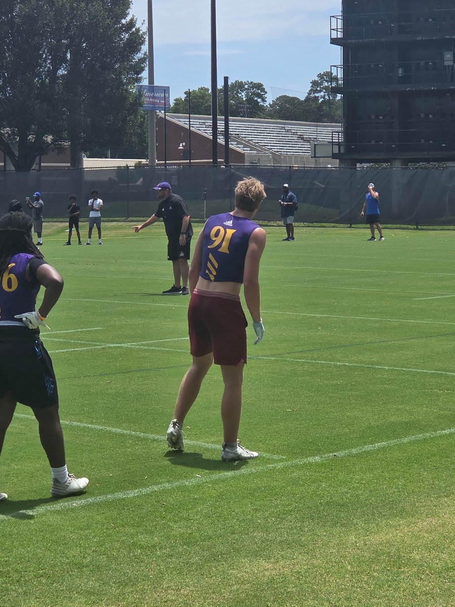 MatthewPay33714's tweet image. I had an amazing time competing at the East Carolina Football camp last week. Thank you @Coach__Roy_Tesh for the invite and I look forward to getting back on campus soon! @CoachNic2336 @CoachPerrin61 @RicoZackery