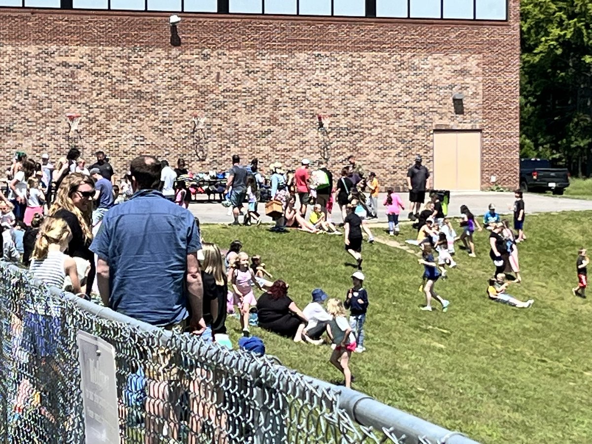 GNMES_News (@gnmes_news) on Twitter photo Our first annual family-school picnic was a success! We love our school community and are so thankful for the support we receive from you all! <a href="/ASD_West/">Anglophone School District West ASD-W</a> Our first annual family-school picnic was a success! We love our school community and are so thankful for the support we receive from you all! <a href="/ASD_West/">Anglophone School District West ASD-W</a>