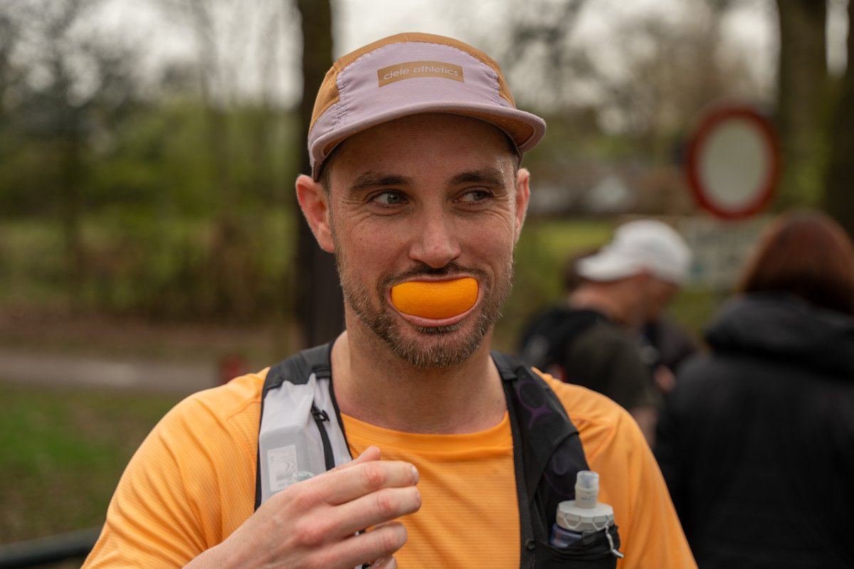 Jouw voedingsplan vóór en tijdens een race zijn ontzettend belangrijk wanneer je lang onderweg bent. Thomas deelt zijn voedingsstrategie voor lange afstanden in zijn blog, inclusief wat hij doet om die bekende energiedip onderweg voor te blijven.

👉  zurl.co/xNm7L