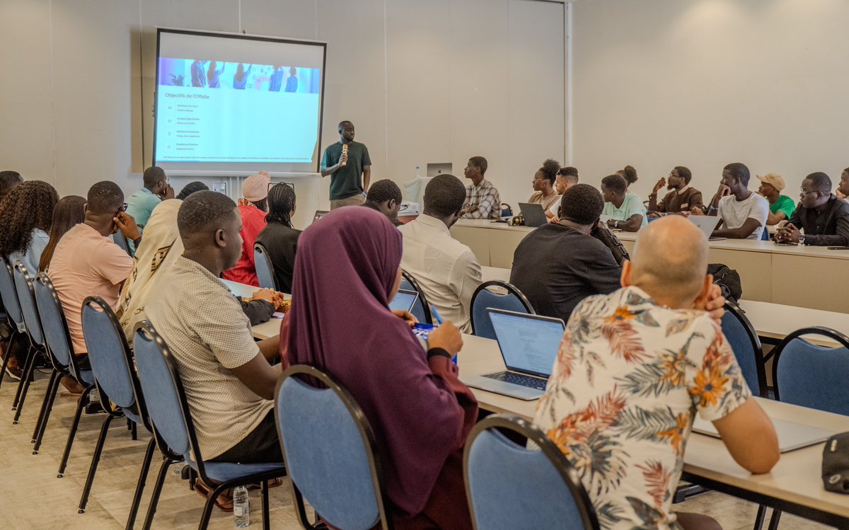 8 nationalités, 5 équipes, 1 vision commune 🌍💡

Lors de notre retraite stratégique annuelle, chaque profil a contribué à dessiner l’avenir de #Socium. 

Nous avons hâte de vous dévoiler la nouvelle version de votre Système d’Information pour les Ressources Humaines … 

⏳