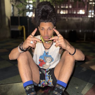 itz_CaLeii's tweet photo. #NewProfilePic https://t.co/STXhFpMmck
