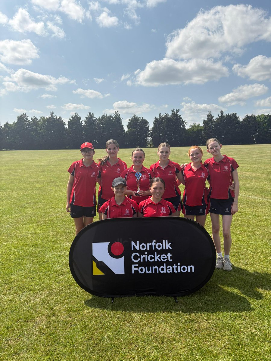 Chance to Shine Under 15 Girls Secondary Schools Chance to Compete Results 2025

🥇 Wymondham College
🥈 Thorpe St Andrew

🥇 Norwich High School for Girls

Thanks to Norwich School for hosting at Redmayne 🙌

#ChanceToCompete