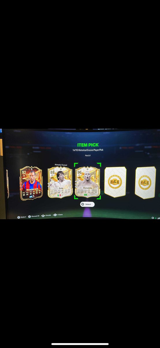 Floodeh's tweet photo. @FUT_Accountant 2 Ronaldo’s, 2 days https://t.co/SjSEl7E4Br