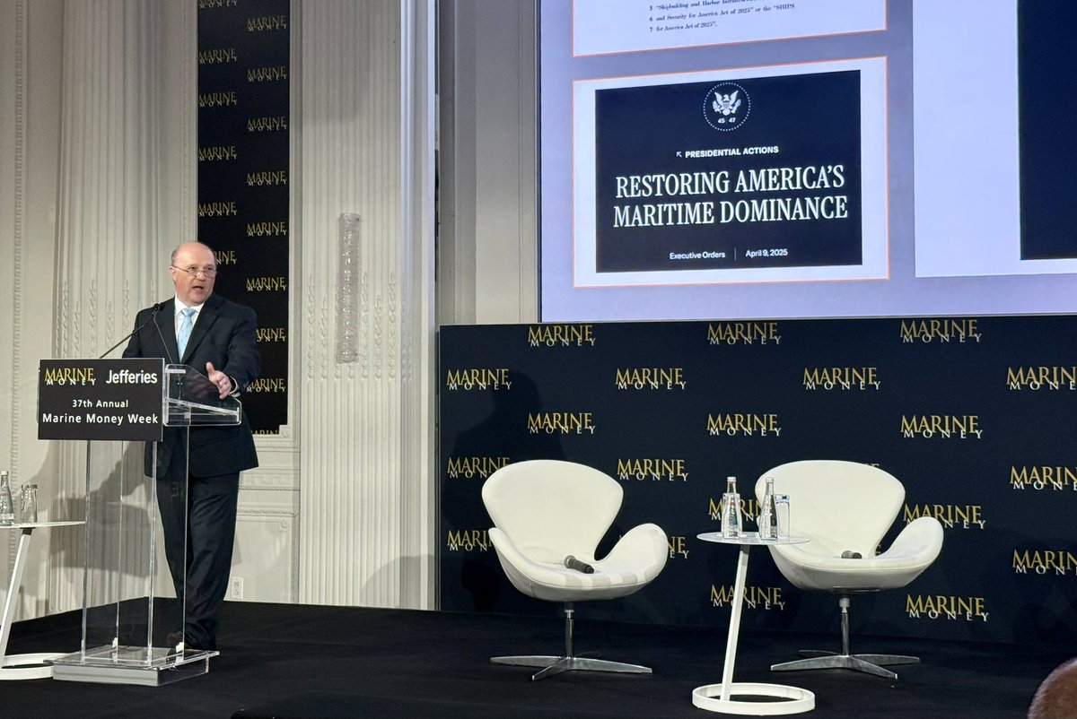 BREAKING: <a href="/gCaptain/">gCaptain</a> confirms the world’s top maritime YouTuber <a href="/mercoglianos/">Sal Mercogliano (WGOW Shipping) 🚢⚓🐪🚒🏴‍☠️</a> does, in fact, know how to tie a tie and owns at least one shirt that isn’t floral.