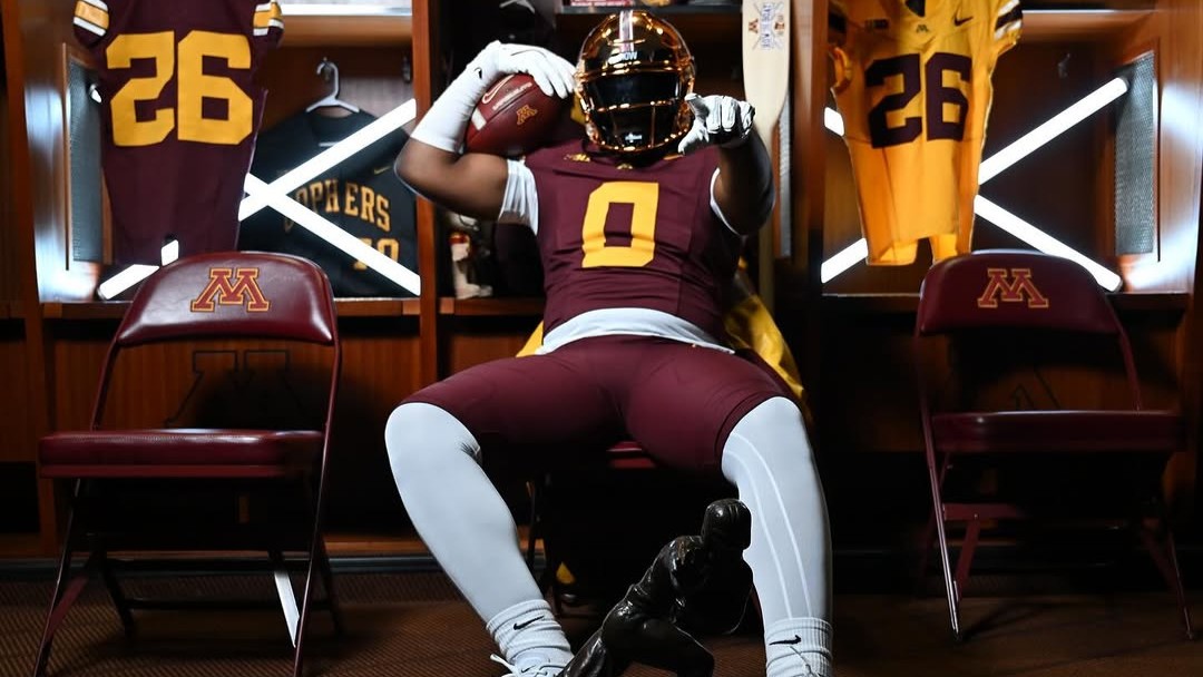 Ryan Burns (@ryanburnsmn) on Twitter photo California DL <a href="/JosiahAnyansi/">Josiah Anyansi</a> knows he found the right fit with the #Gophers over the weekend, and he details why he chose to commit to Minnesota.
"Minnesota is where I wanted to be."
247sports.com/college/minnes… California DL <a href="/JosiahAnyansi/">Josiah Anyansi</a> knows he found the right fit with the #Gophers over the weekend, and he details why he chose to commit to Minnesota.
"Minnesota is where I wanted to be."
247sports.com/college/minnes…