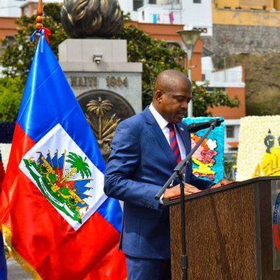 Fritzalphonsej's tweet image. Félicitations à l’ambassadeur Lesly David pour sa nomination par acclamation comme Secrétaire Permanent du SELA (Système Économique Latino Américain et des Caraïbes).