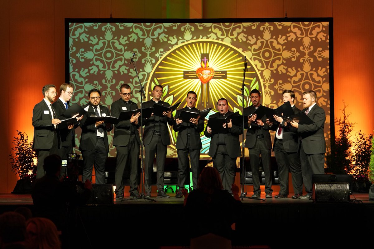 DetArchbishop's tweet image. Thank you to all who attended the Archbishop’s Gala in support of Sacred Heart Major Seminary. Your generous support enables our seminary to form future priests and lay ministers to proclaim, teach, and defend the faith as shepherds of souls in our community.