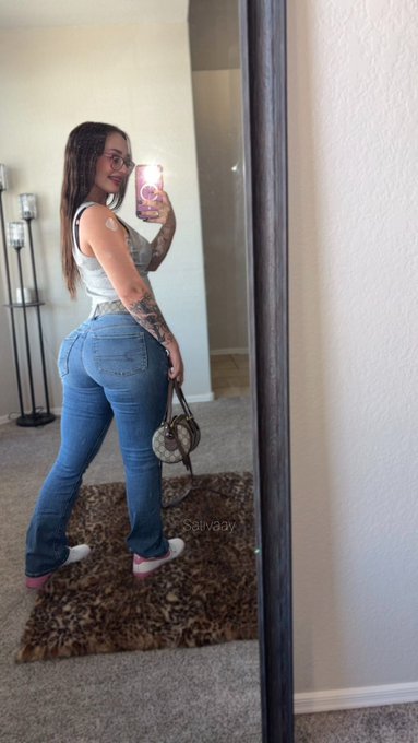 Watch Sativaay 🦋's leaked NSFW photo on TwXstars