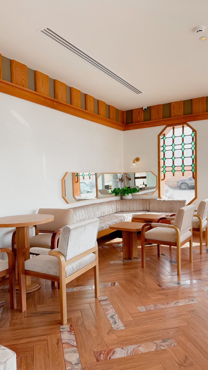 حزة 

فرع جديد في الرياض مكانهم رهيب ويفتح النفس عندهم اسبريسو لذيذ 🤍🌿

📍الرياض - قرطبة

maps.app.goo.gl/GAMMuHVmuPHZf1…