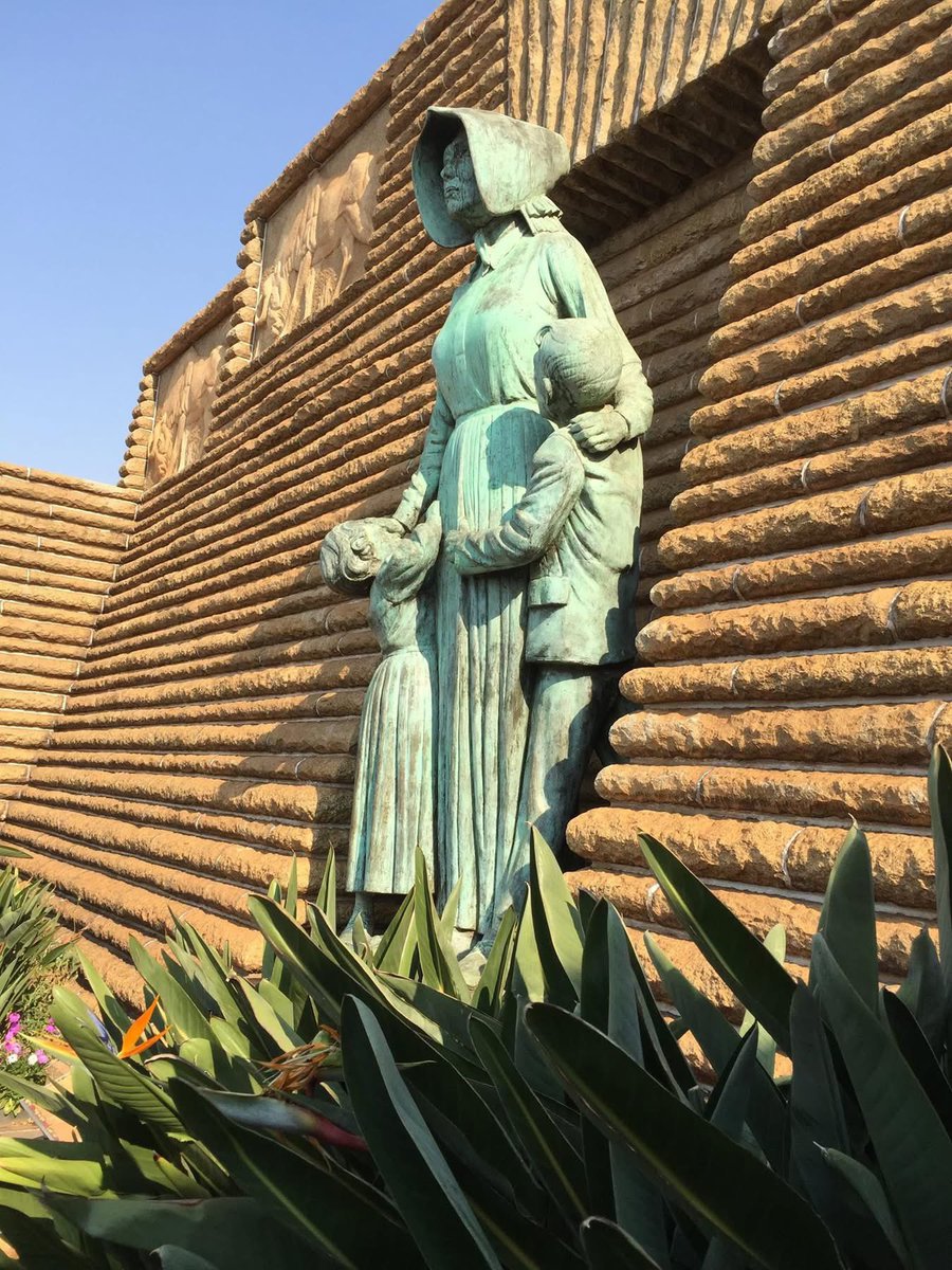 Vandag presies 125 jaar gelede is die verskroeide aarde-beleid deur die Engelse tydens die Tweede Vryheidsoorlog (Anglo-Boereoorlog) ingestel. Wat sou volg was massavernietiging, konsentrasiekampe van lyding en dood. Mag ons nooit vergeet nie.