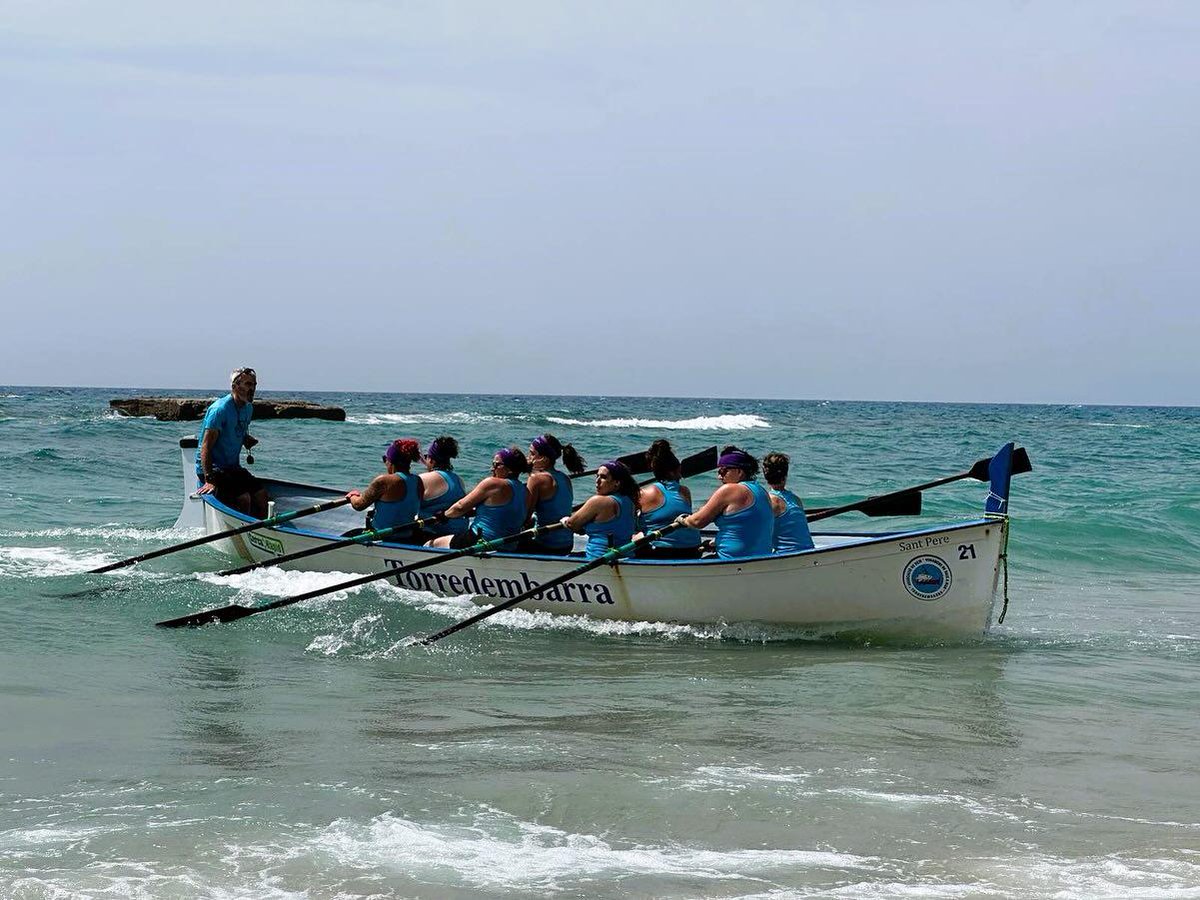🚣 Les Regates d’Entitats de les Festes de Sant Joan coronen Picapops, Sea Warriors i Xirles #Torredembarra tdbactualitat.cat/articles/acuta…
