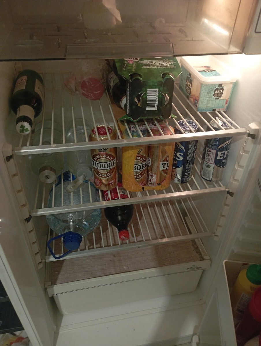 remscherbatsky's tweet image. eskisehirde siradan bir ogrenci evi