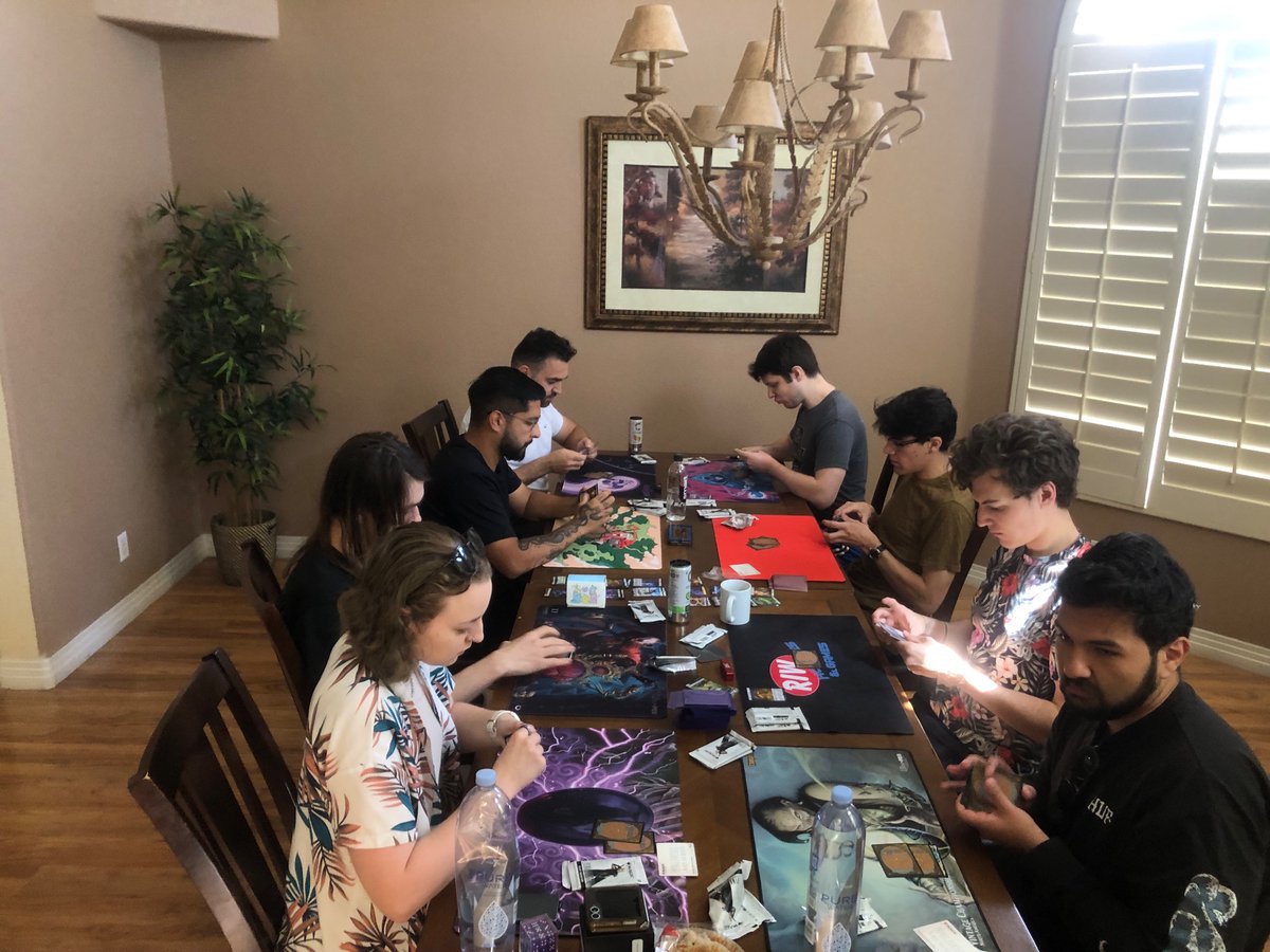 Day 0 and 1 complete, day 2 now underway at the Flexslot Diamond house. Drafts firing, brainrot flowing, vibes immaculate 💎😤💎