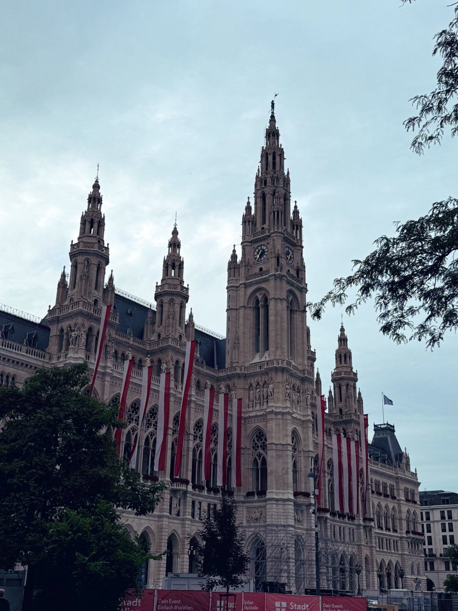 Jenn! 🐬 tweet media