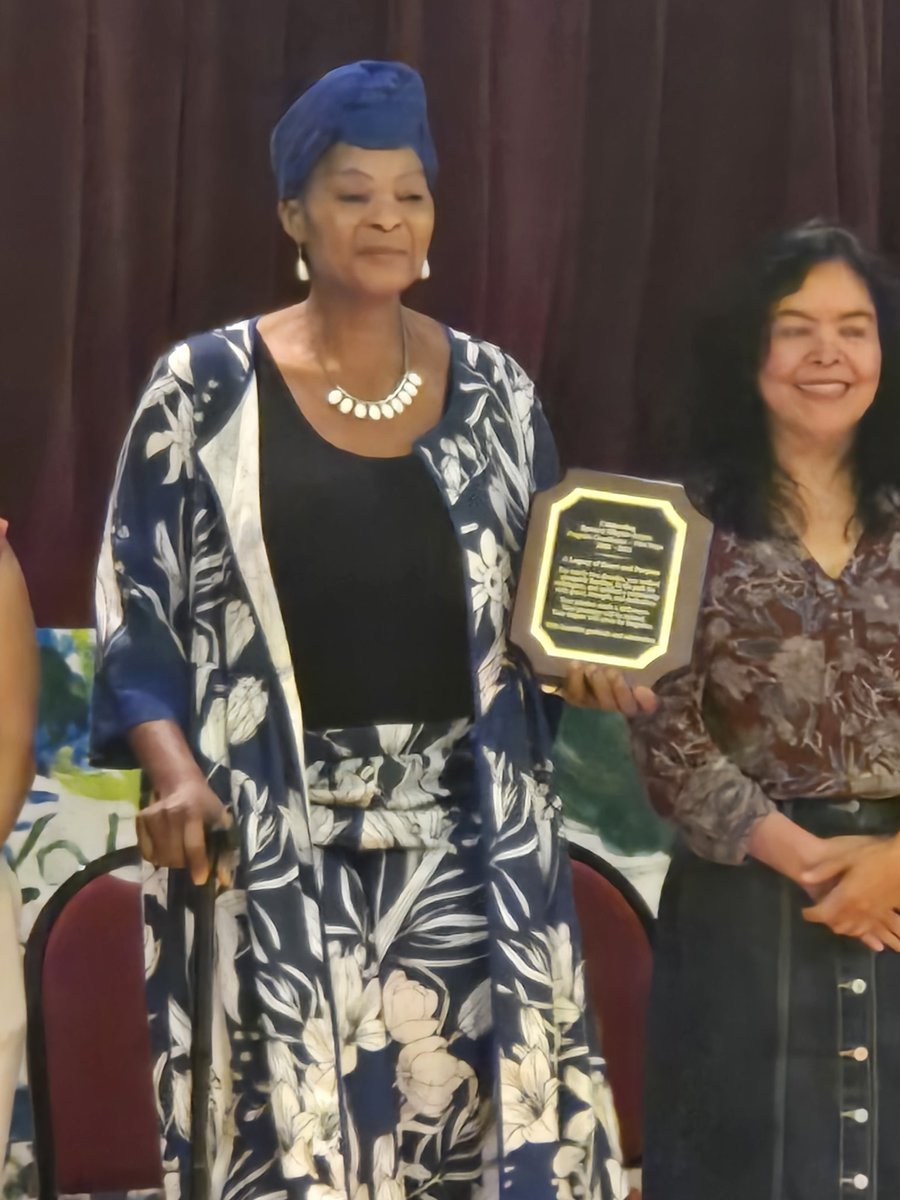 Beautiful First Steps/Primeros Pasos graduation for Ossining's youngest learners! Honoring Ms. Synara on her retirement after many years of service to First Steps  children and families.
<a href="/OssiningSchools/">Ossining UFSD</a>