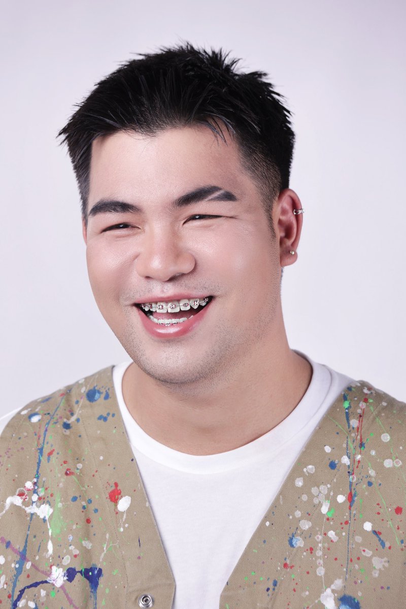 KornPraphakorn's tweet photo. หวานใจอยู่ตรงไหน…ใช่อยู่ตรงนี้อ่ะเปล่า😘
#494studio #roadtomisterbearbangkok2026 #misterbearinternational #bangkok #furfun #meditiqueclinic #มังกร #bkk https://t.co/8xChUit7pl