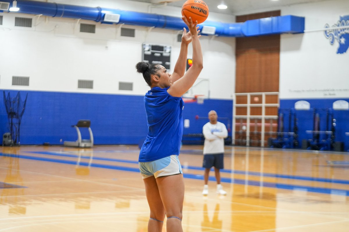 IndStWBB's tweet image. We're baaaaaaaaack 😀
Summer season with the Sycamores officially underway this afternoon 🏀
#MarchOn | #ASONE