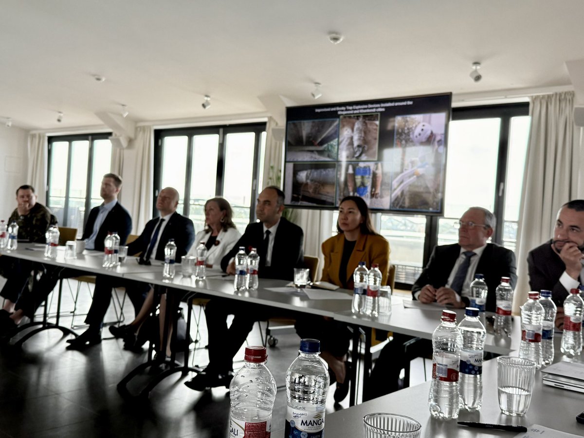 Honoured to speak at today’s roundtable on mine action in 🇦🇿.
Landmines still threaten lives &amp; peace — over 13% of Azerbaijan’s land is affected. Latvia stands ready to support demining efforts with expertise &amp; solidarity.
#MineAction #Latvia #Azerbaijan