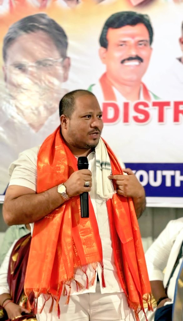 Syed Khalid Ahmed | سید خالد احمد | B.E, LL.B (@syedkhalid4488) on Twitter photo Took Mahabubnagar District Review Meeting along with State President <a href="/JakkidiShivaIYC/">Shiva Charan Jakkidi</a> at Mahabubnagar, Telangana
<a href="/Allavaru/">Krishna Allavaru</a> <a href="/UdayBhanuIYC/">Uday Bhanu Chib</a> <a href="/NasirHussainINC/">Dr Syed Naseer Hussain,MP Rajya Sabha</a> <a href="/SaleemAhmadINC/">Saleem Ahmed</a> <a href="/MayuraSJ/">Mayura S Jayakumar</a> Took Mahabubnagar District Review Meeting along with State President <a href="/JakkidiShivaIYC/">Shiva Charan Jakkidi</a> at Mahabubnagar, Telangana
<a href="/Allavaru/">Krishna Allavaru</a> <a href="/UdayBhanuIYC/">Uday Bhanu Chib</a> <a href="/NasirHussainINC/">Dr Syed Naseer Hussain,MP Rajya Sabha</a> <a href="/SaleemAhmadINC/">Saleem Ahmed</a> <a href="/MayuraSJ/">Mayura S Jayakumar</a>