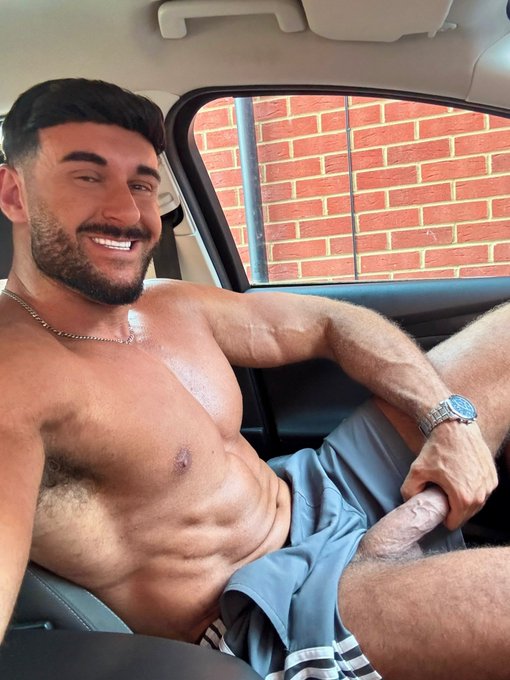 Chudai 😜 https://t.co/71azqaZEgk