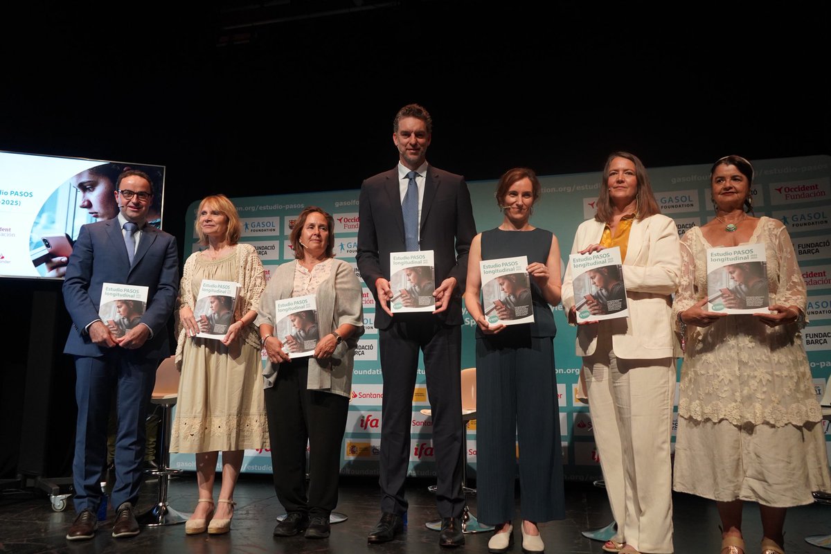 Pau Gasol (@paugasol) on Twitter photo Hoy hemos presentado el Estudio PASOS Longitudinal junto al equipo de la <a href="/GasolFoundation/">Gasol Foundation Europa</a>, nuestras entidades colaboradoras y la Ministra de Sanidad, <a href="/Monica_Garcia_G/">Mónica García</a>.
Durante 3 años y medio hemos seguido la evolución de niños, niñas y adolescentes en España. ¿Qué hemos Hoy hemos presentado el Estudio PASOS Longitudinal junto al equipo de la <a href="/GasolFoundation/">Gasol Foundation Europa</a>, nuestras entidades colaboradoras y la Ministra de Sanidad, <a href="/Monica_Garcia_G/">Mónica García</a>.
Durante 3 años y medio hemos seguido la evolución de niños, niñas y adolescentes en España. ¿Qué hemos