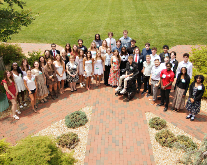 Fredericksburg City Public Schools would like to celebrate members of the Class of 2025 for their exceptional work and receiving Community Foundation scholarships.