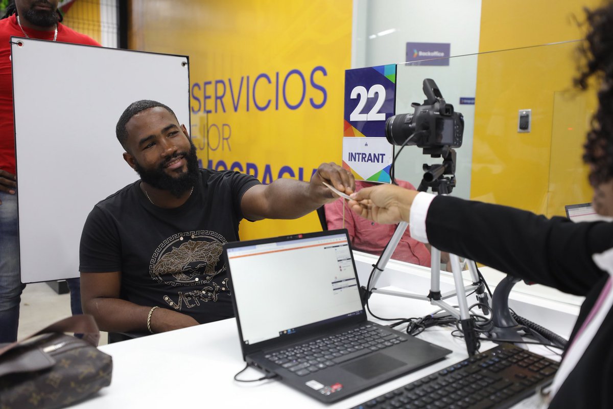 La <a href="/WSISprocess/">World Summit on the Information Society (WSIS)</a>, coordinado por <a href="/ITU/">Int’l Telecommunication Union</a>, reconocerá en sus premios 2025 como “Champion” a los Puntos GOB 🇩🇴 de la <a href="/OGTICRDO/">OGTIC</a>, en la categoría #6 sobre “Enabling Environment”.

itu.int/net4/wsis/stoc…

Durante el período ⏱️ de postulación se registraron más de 2 mil iniciativas a