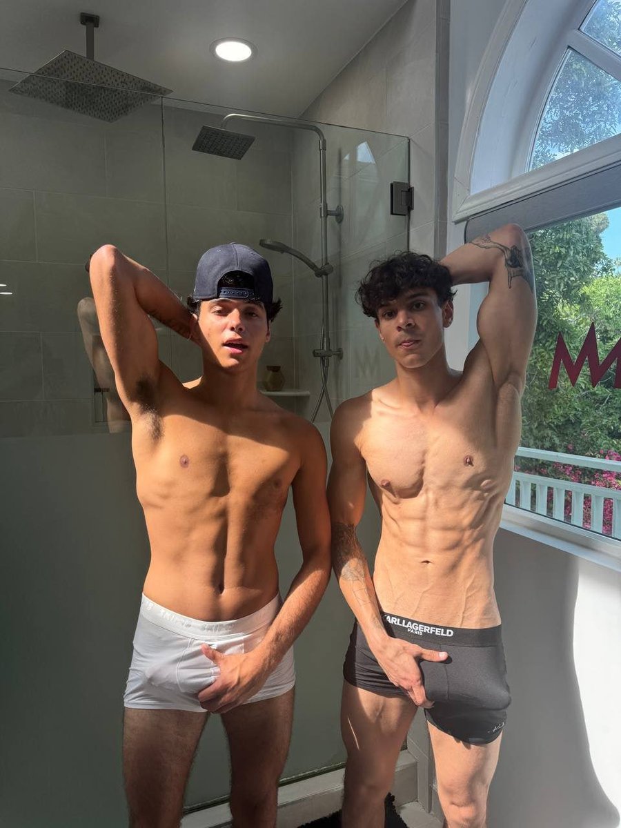 Everyone who types 'hi' will receive my hot video