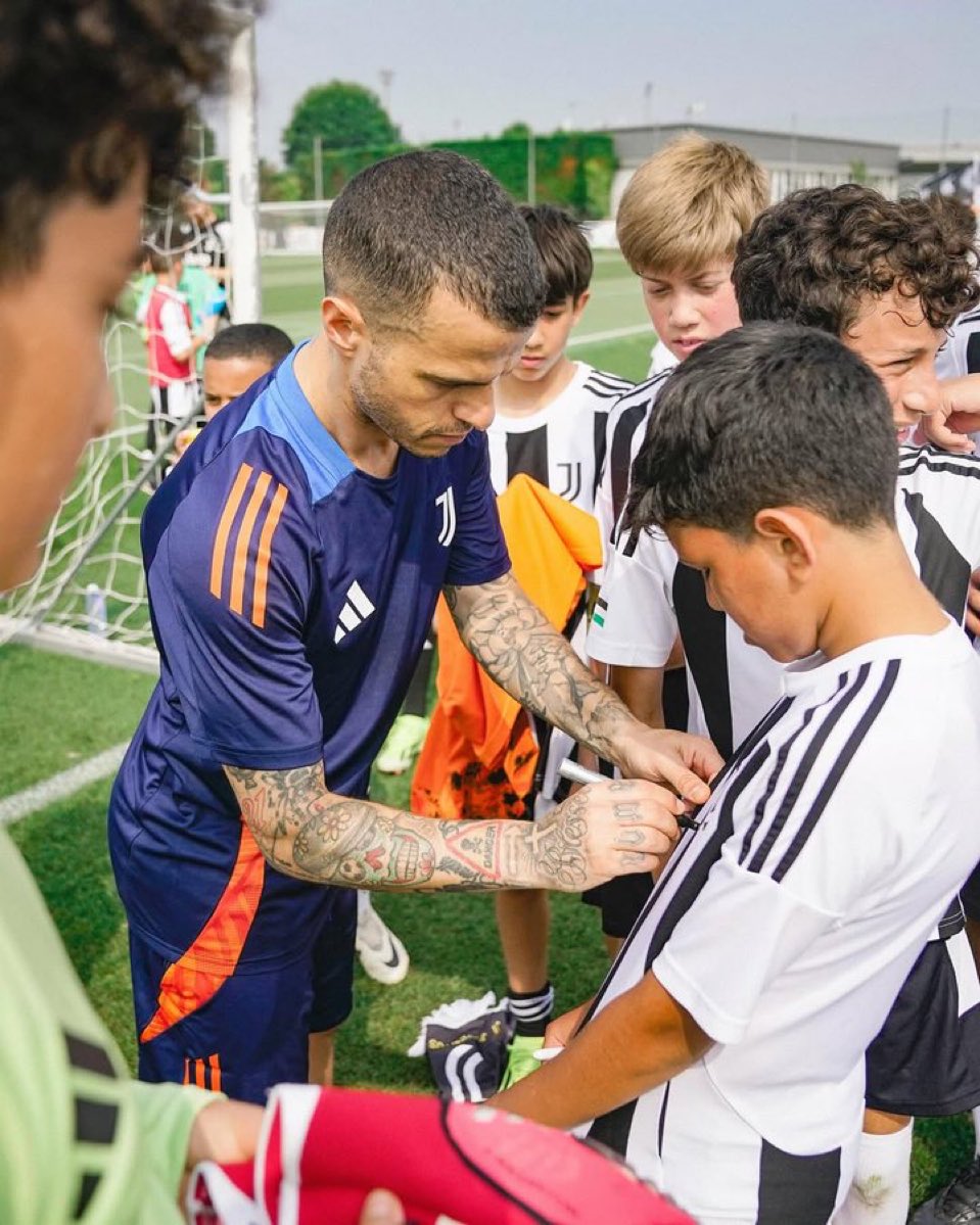 JuveClubSvezia's tweet photo. #Giovinco #AtomicAnt #FormicaAtomica #Juventus #JuventusAcademy #FIFAClubWorldCup2025 https://t.co/kzvJFsG7w2
