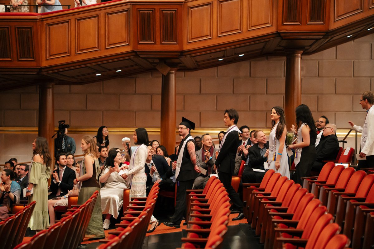 MinervaUni's tweet image. Congratulations to the #ClassOf2025 on their graduation! We are thrilled to see their journey conclude with exciting plans, lasting friendships, and new adventures on the horizon.
As this chapter closes, join us in toasting to the bright futures that await our new graduates.