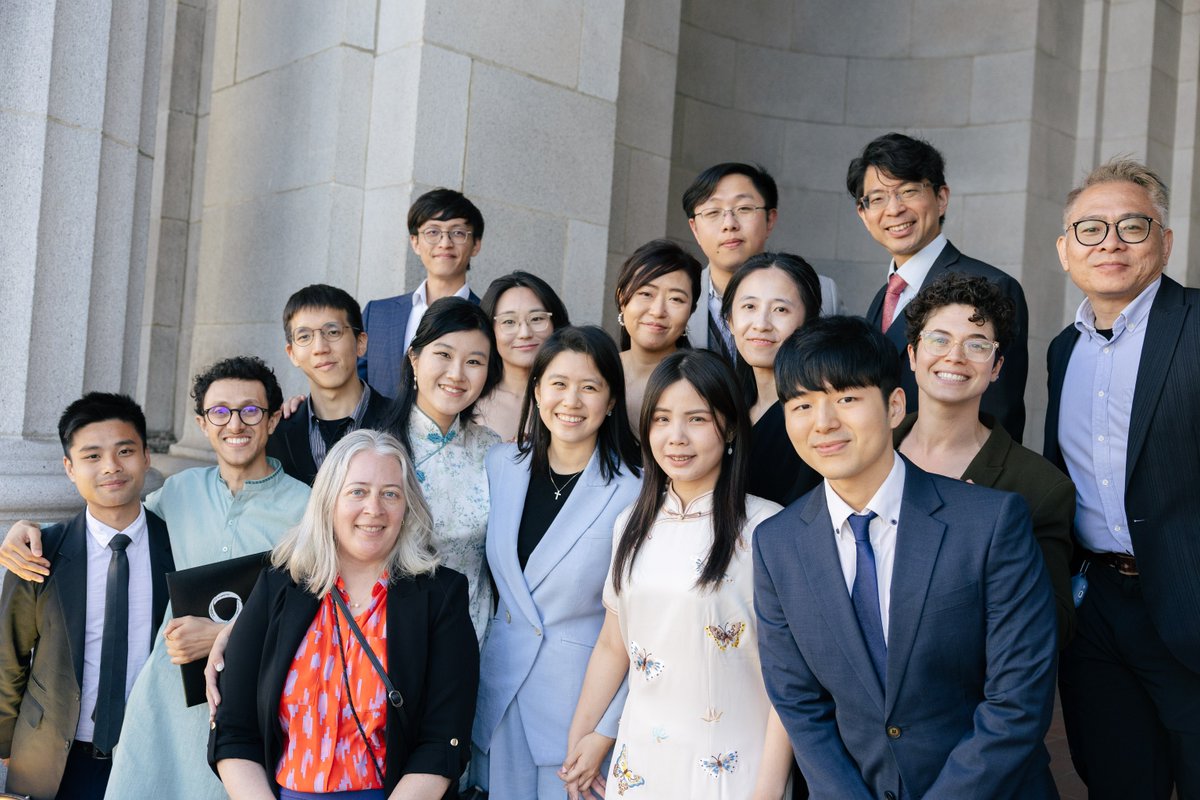 MinervaUni's tweet image. Congratulations to the #ClassOf2025 on their graduation! We are thrilled to see their journey conclude with exciting plans, lasting friendships, and new adventures on the horizon.
As this chapter closes, join us in toasting to the bright futures that await our new graduates.