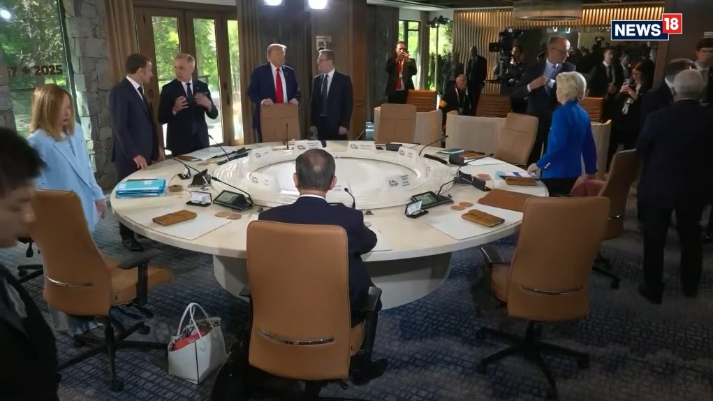 G7サミット歓迎レセプションから会談前の撮影まで、石破茂首相だけが外務省付添いでさっさと席につき、各国首脳と話すどころか挨拶すらししていない。カーニー首相とトランプ大統領、マクロン大統領とメローニ首相、スターマー首相とメルツ首相などグループで話しているのに🤣🤣🤣