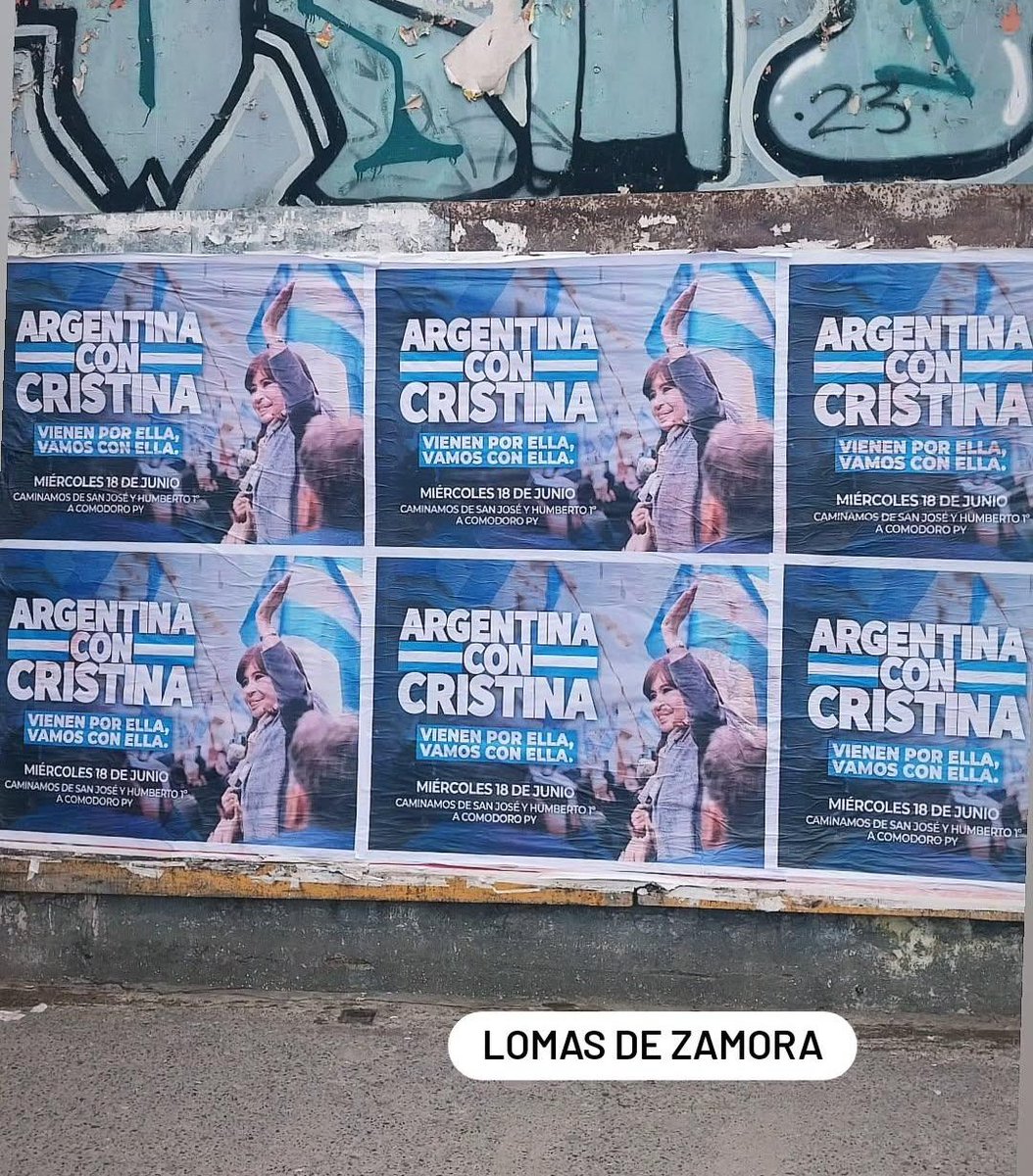 Patrici05400796's tweet image. Lomas d zamora amanecio asi.
El miercoles tenemos 1 cita con la historia. Se viene un nuevo 17 d Octubre.
El #miercoles18 a las 10 AM todos a #comodoroPY a respaldar a #CFK , la #Democracia y a defender la #Patria .
#ArgentinaConCristina #CristinaLibre #JuecesCorruptos #Luciani