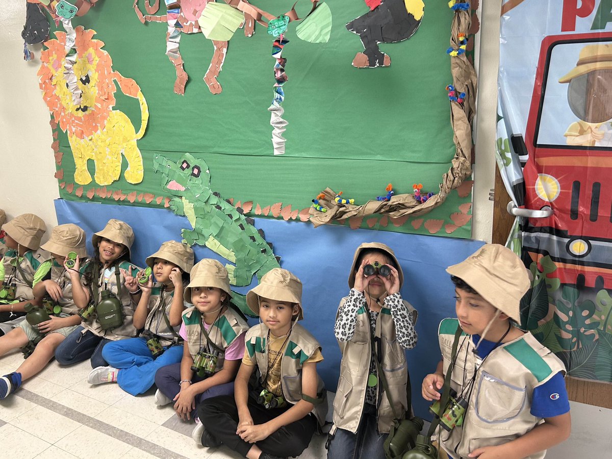 Elias Alvarado (@joemay_1teacher) on Twitter photo Starting off WEEK 3 strong!! Our student explorers are ready to discover fun learning and enrichment opportunities!!
#SummerCool2025 <a href="/DisdELO/">Extended Learning Opportunities</a> Starting off WEEK 3 strong!! Our student explorers are ready to discover fun learning and enrichment opportunities!!
#SummerCool2025 <a href="/DisdELO/">Extended Learning Opportunities</a>