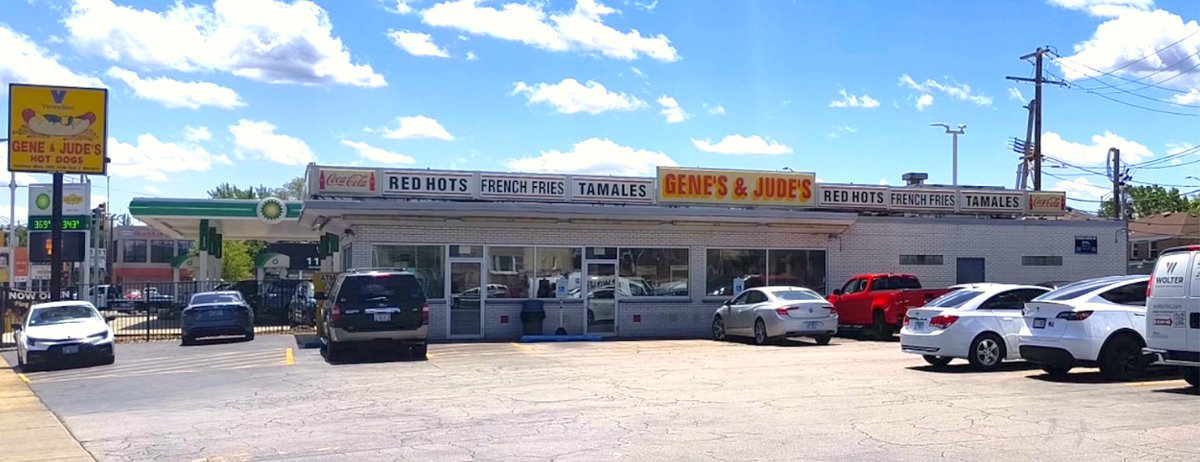 genejudes's tweet image. This summer explore Illinois - Gene and Jude's 2720 N River Rd River Grove IL - open daily 10:30am