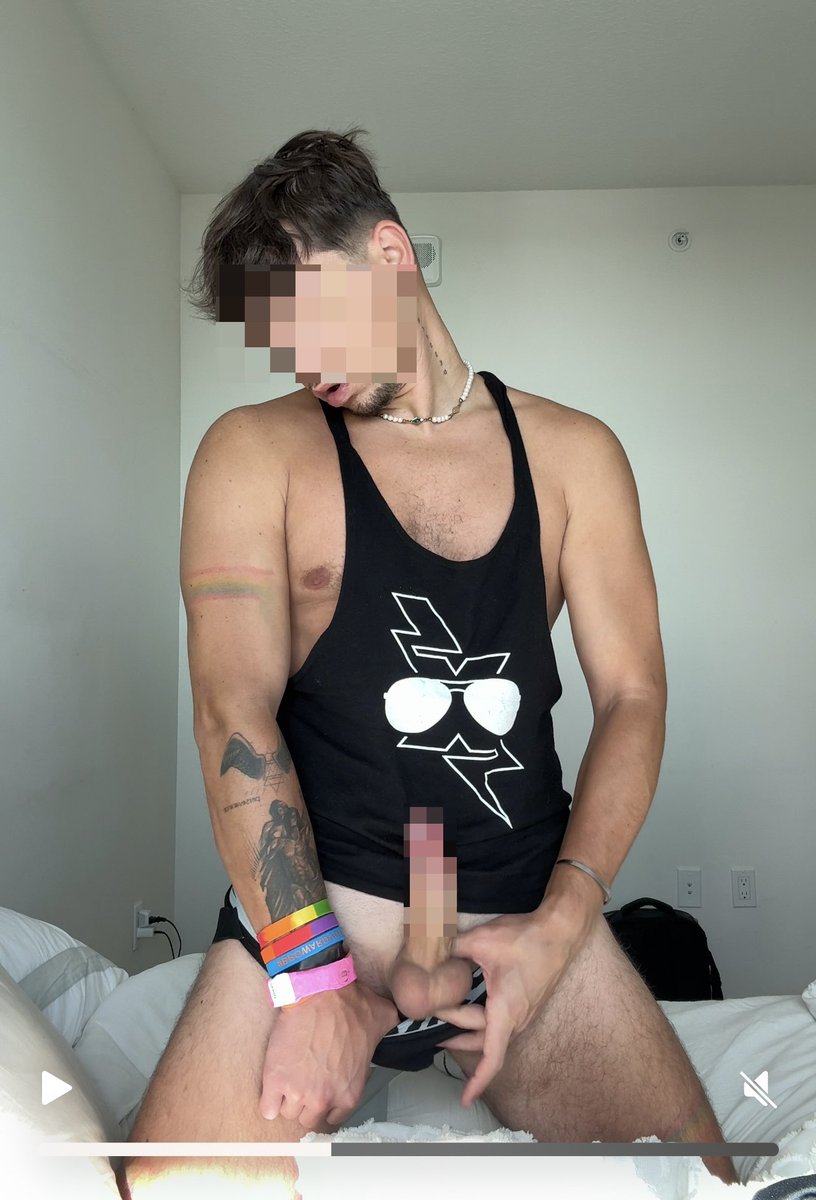 ABbr69's tweet photo. WTF😏 #miami  #mood #rightnow https://t.co/Ugudajf5bV