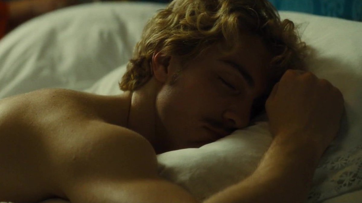 TheCinesthetic's tweet image. Aaron Taylor-Johnson in Anna Karenina.