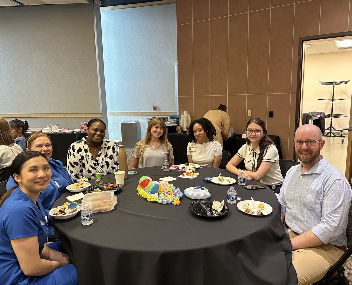 IvyBrainTumCtr's tweet image. Our team had a fantastic time at our quarterly birthday celebration! This special event is all about recognizing employees who have made outstanding contributions during the quarter. We also enjoyed a dessert-making contest and some fun games that brought everyone together. 🌟