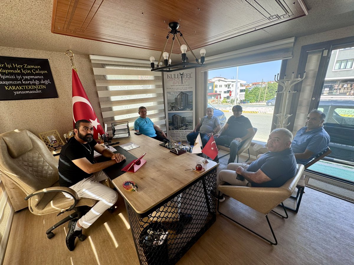 AK Parti İl Başkanımız Muhammet Subaşıoğlu, İl Başkan Yardımcımız Rasim İnanç ve İl Yönetim Kurulu Üyemiz Kerem Karaca, Özden İnşaat sahibi Orhan Özden ve Serkan Özden’i ziyaret etti.