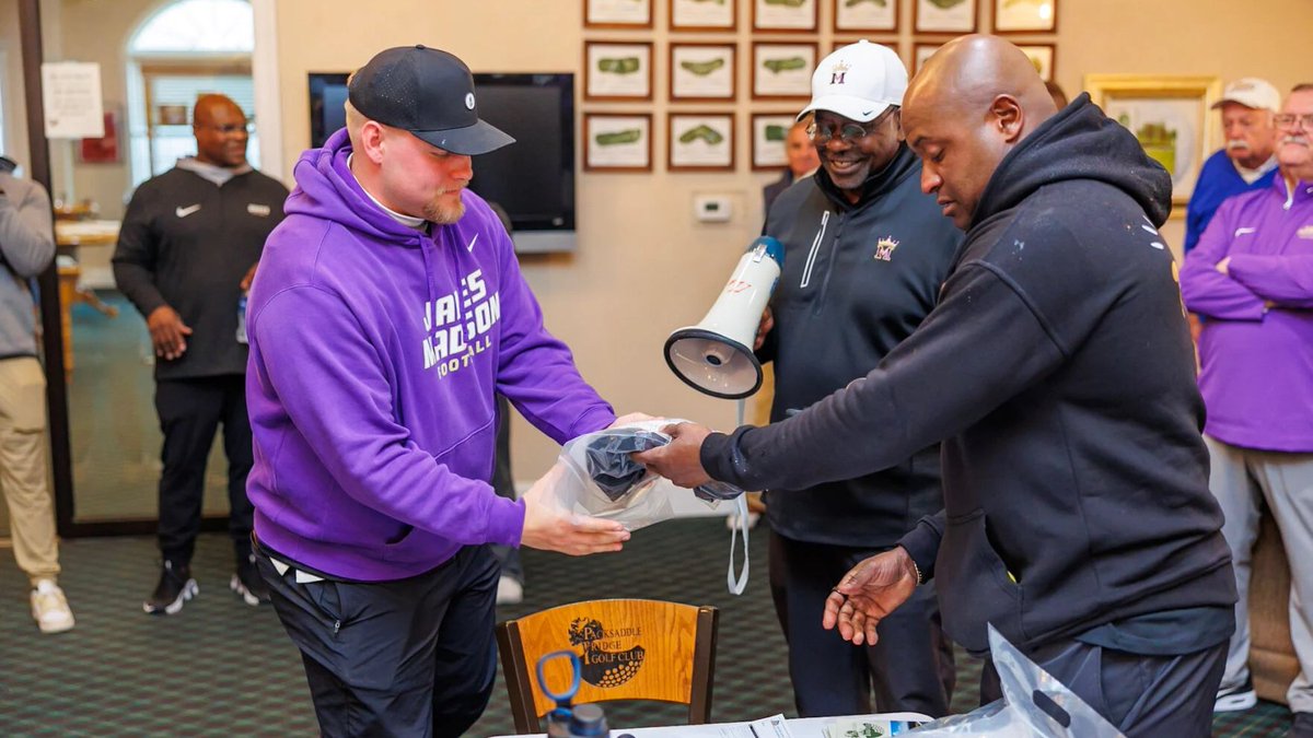 DNR_Sports's tweet photo. "It’s amazing to realize that you're just not limited to football."

The #JMU Football Alumni Club is focused on mentorship (via @CatieHarper): https://t.co/hgaBRBiNo1 https://t.co/drDpn0scfi