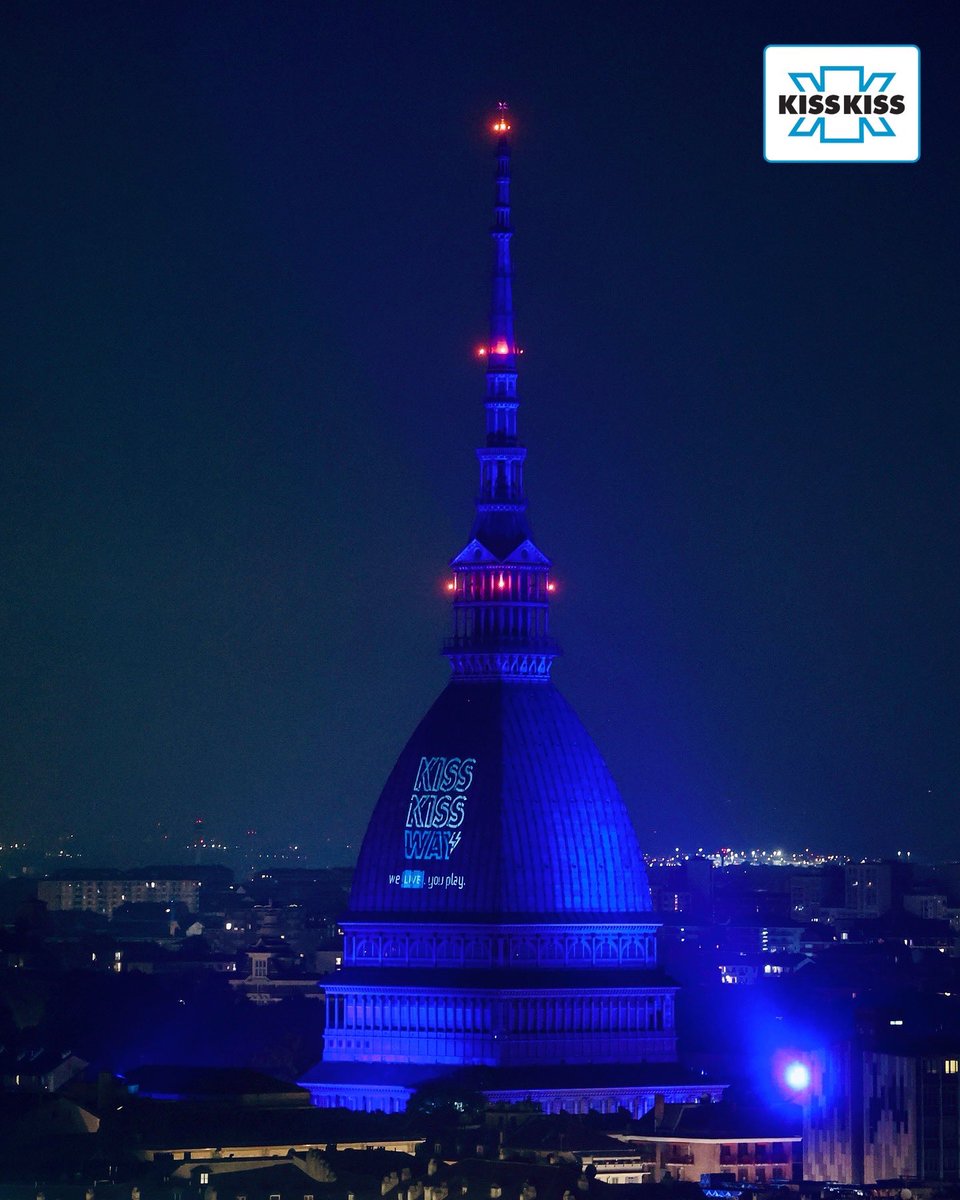 Un a𝙈𝙤𝙡𝙚 così grande… 🩵
È stato bellissimo, Torino! 
#KissKissWay ⚡️ #radiokisskiss #torino #concerti2025