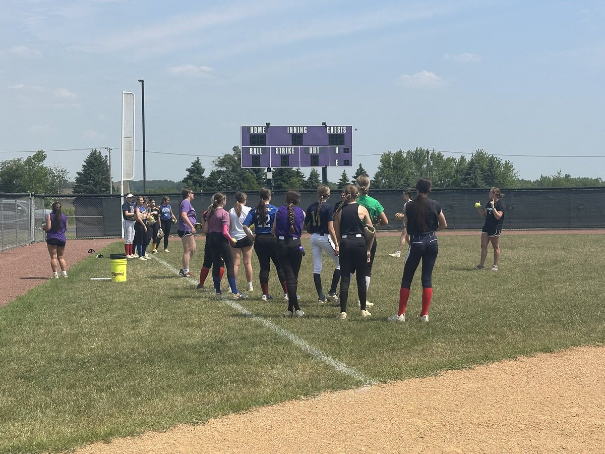 CoachHurstHHS's tweet photo. First day of @HampshireSftbl summer camp. We’re so excited to work with our future Whips! Thank you to our HS athletes who came out to help 💜 https://t.co/dRoov1NO6j