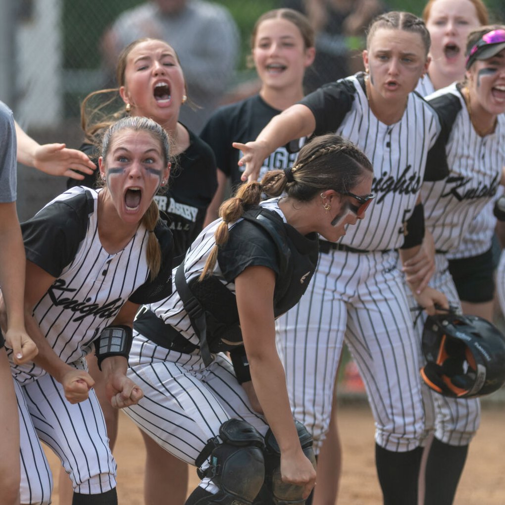 VTCody's tweet photo. "I’m proud of the girls. Truly, at the beginning of the season, we didn’t think we’d be in this situation."

Turner Ashby remains proud despite another heartbreaking loss in the #VHSL Class 3 softball state title game (via @John_R_Breeden): https://t.co/8Xu55Jw8ip https://t.co/KqCKWW8adN