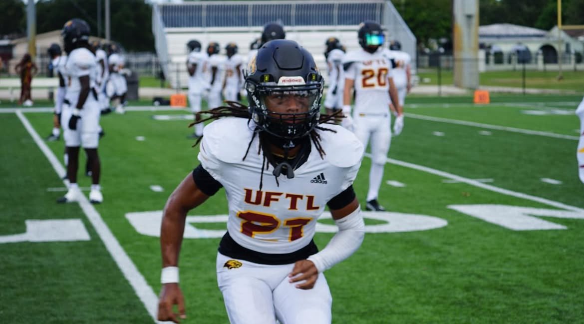 #AGTG after a conversation with <a href="/BallCoachHP/">Recruiting 1-0-1</a> I am blessed to receive my first offer from <a href="/UFTLfb/">UFTL Football 🦅🏈</a>!! <a href="/Coach_nbc/">Nick Cavallo</a> <a href="/Coach_TGray_/">Terrence P Gray Jr.</a> <a href="/JnewSports/">JnewSports</a> <a href="/JGonzalesJr10/">Julio Gonzales Jr.</a> <a href="/MRHS_MavsFTB/">Morton Ranch Football</a> <a href="/MikeRoach247/">Mike Roach</a> <a href="/MRHSMavericks/">Morton Ranch HS</a>