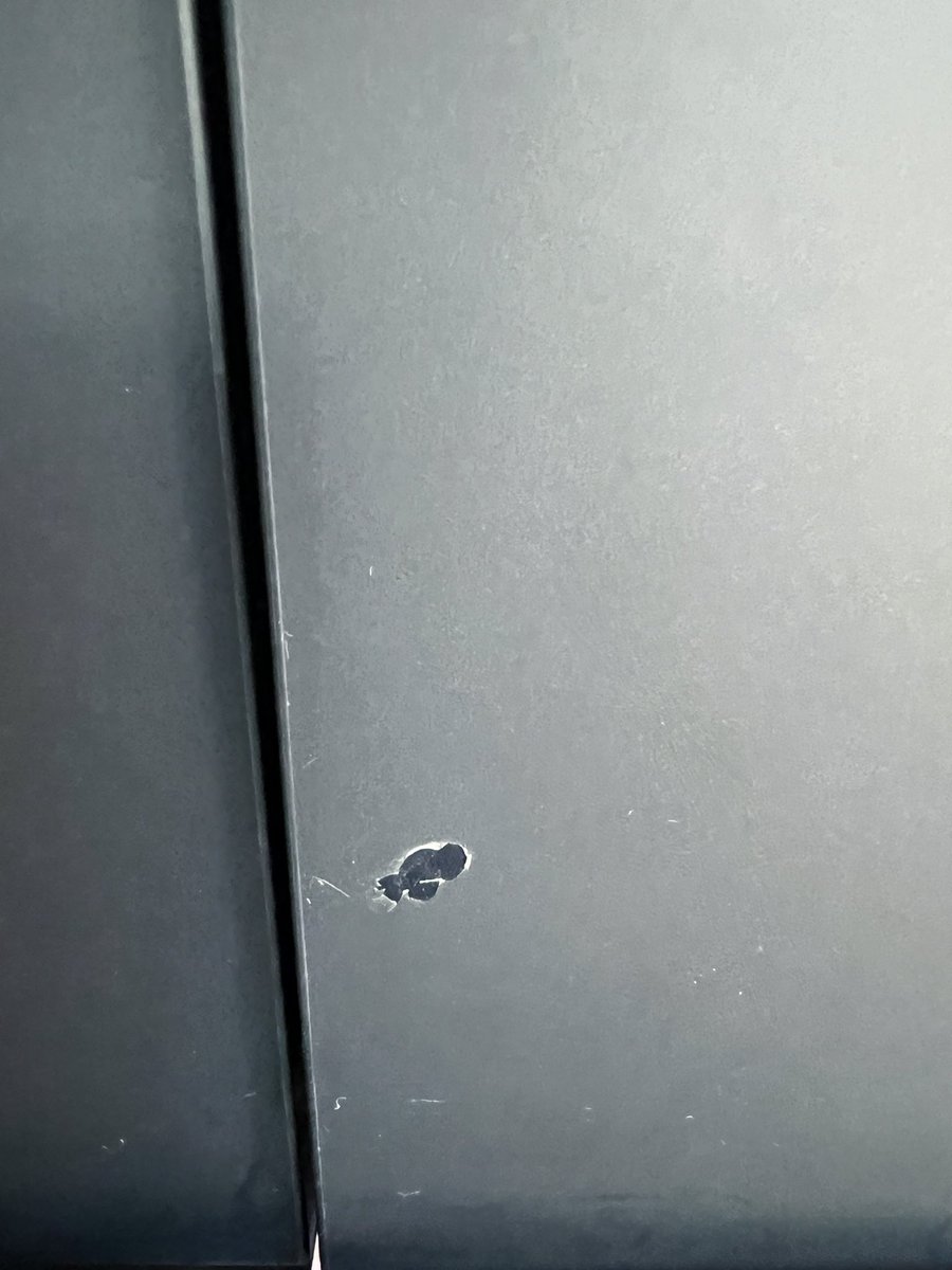 hasan1979hasan's tweet photo. @WrenKitchens my kitchen cabinet have started peeling after 2 and half years.
What can i do? https://t.co/VD08HDbShq
