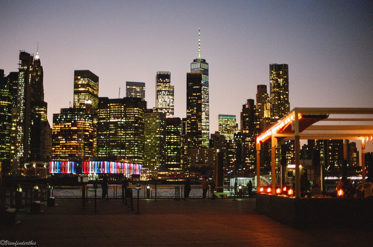 viewfinderthis's tweet photo. NYC Nights on 35mm Film https://t.co/oueLvP2H2F