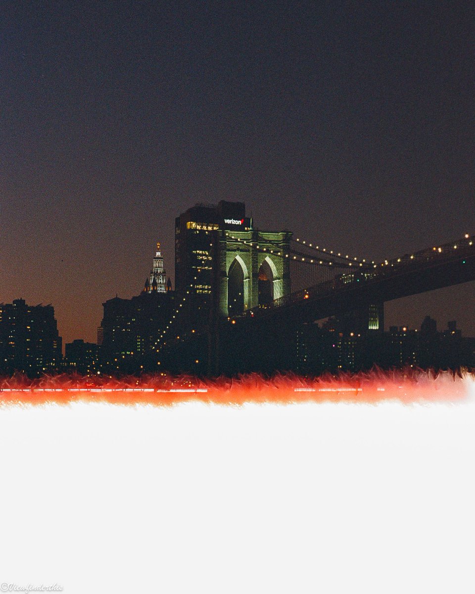 viewfinderthis's tweet photo. NYC Nights on 35mm Film https://t.co/oueLvP2H2F
